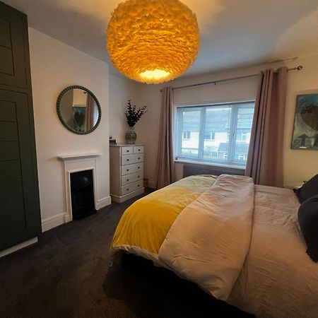 Warm And Cosy City Centre Home Near Train Station Chichester Exteriér fotografie