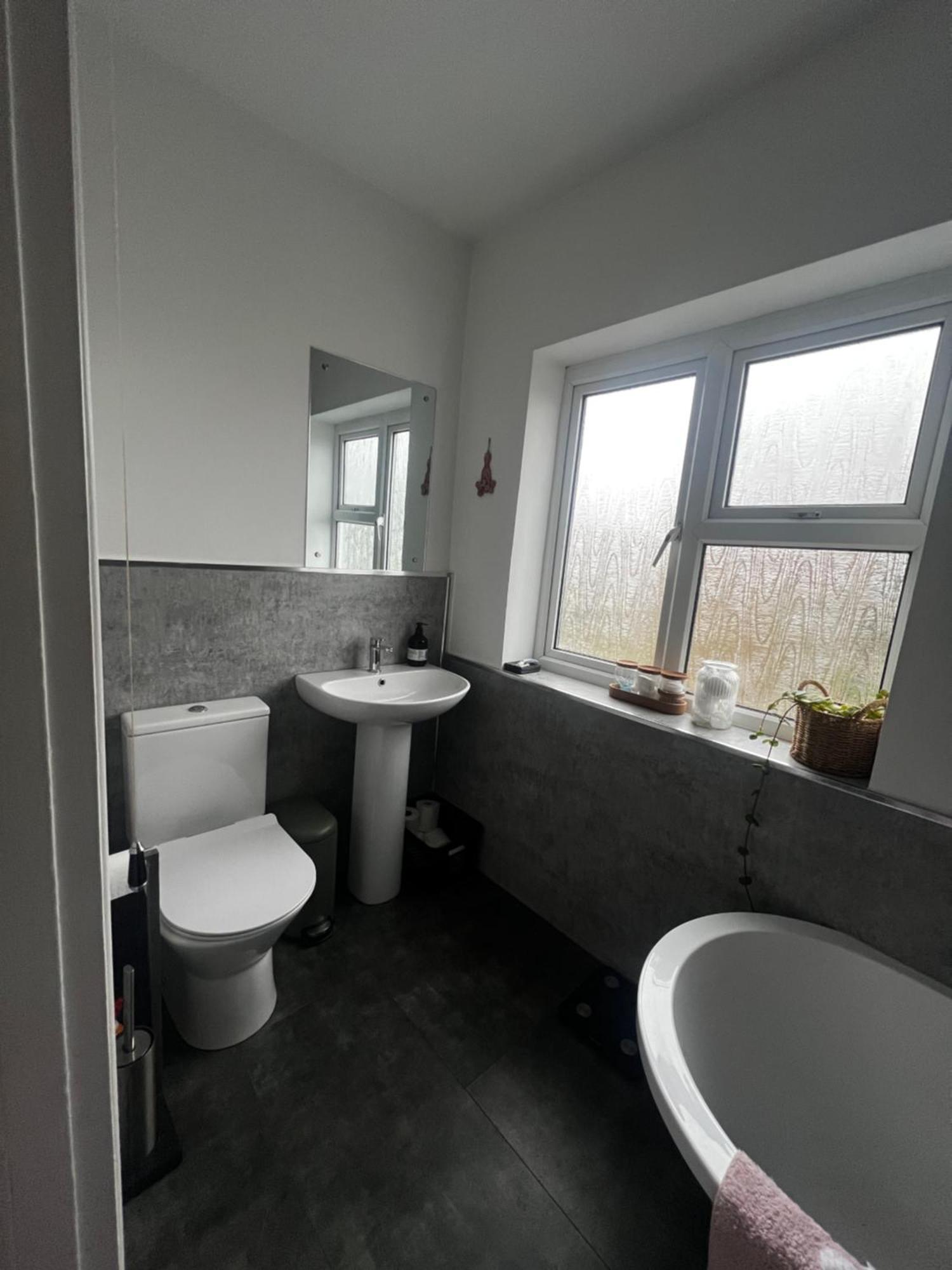 Warm And Cosy City Centre Home Near Train Station Chichester Exteriér fotografie